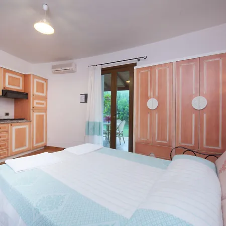 S'incantu شقة فندقية 3*