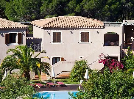 S'incantu מלון דירות