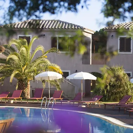 S'incantu מלון דירות